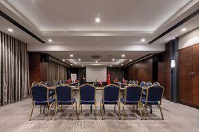 Grand Harilton Hotel