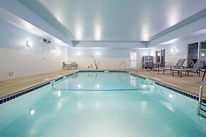 Holiday Inn Express and Suites Lincoln I - 80 by IHG