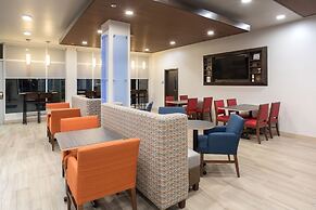 Holiday Inn Express and Suites Lincoln I - 80 by IHG