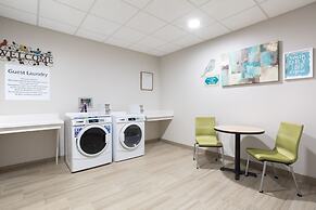 Holiday Inn Express and Suites Lincoln I - 80 by IHG