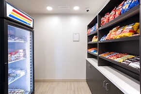 Holiday Inn Express and Suites Lincoln I - 80 by IHG