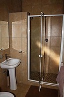 Vhafamadi Bed and Breakfast