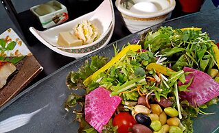 Tenku Kaiyu no Yado Suehiro