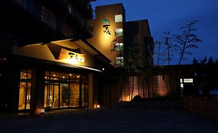 Tenku Kaiyu no Yado Suehiro