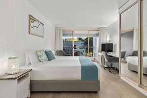 Charlesworth Bay Beach Resort