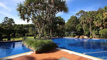 Charlesworth Bay Beach Resort