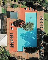 Charlesworth Bay Beach Resort