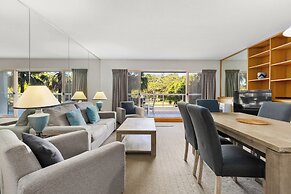 Charlesworth Bay Beach Resort