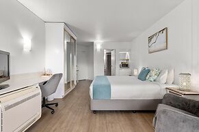 Charlesworth Bay Beach Resort