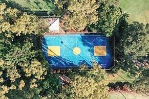 Charlesworth Bay Beach Resort