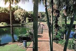 Charlesworth Bay Beach Resort