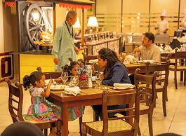 Kandyan Reach Hotel