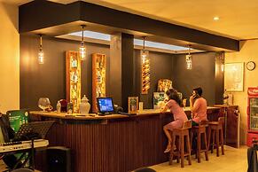 Kandyan Reach Hotel