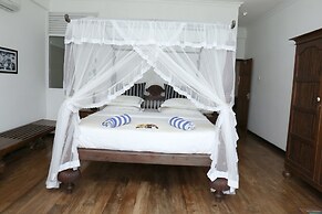 Sea World Boutique Hotel