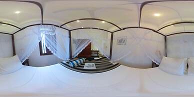 Sea World Boutique Hotel