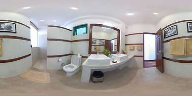 Sea World Boutique Hotel