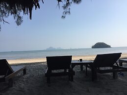 PAN Beachfront Resort Krabi