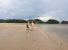 PAN Beachfront Resort Krabi