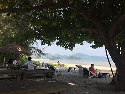 PAN Beachfront Resort Krabi