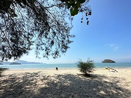 PAN Beachfront Resort Krabi