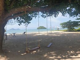 PAN Beachfront Resort Krabi