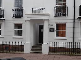 Brighton Break - Burlington Beach Pad