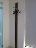 717 Cesar Place Hotel