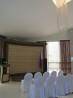 717 Cesar Place Hotel