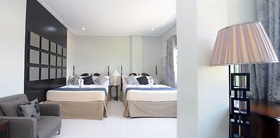 717 Cesar Place Hotel