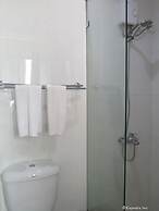 717 Cesar Place Hotel