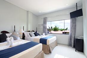 717 Cesar Place Hotel