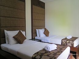 717 Cesar Place Hotel