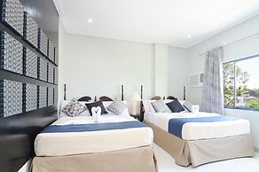 717 Cesar Place Hotel