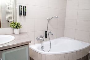 Red Kurka Apartments