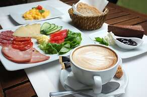 Red Kurka Apartments