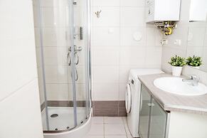 Red Kurka Apartments