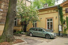 Red Kurka Apartments