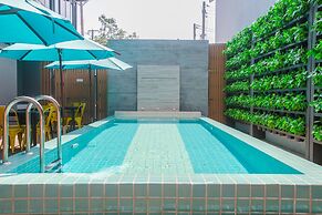 Recenta Style Phuket Town