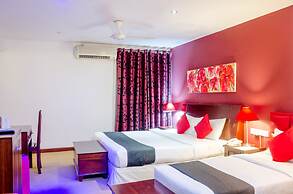 OYO 227 Opulent River Face Hotel