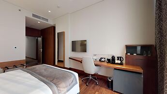 The Avenue Hotel
