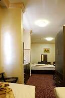 Olive Hotel