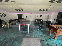 Lake Bluff Inn and Suites