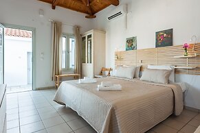 Thea Home Hotel by Booking Kottas