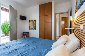 Thea Home Hotel by Booking Kottas