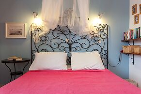 Thea Home Hotel by Booking Kottas