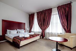 Navalis Hotel
