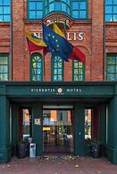 Navalis Hotel