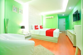 OYO 284 Sabaidee Minitel