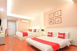 OYO 284 Sabaidee Minitel