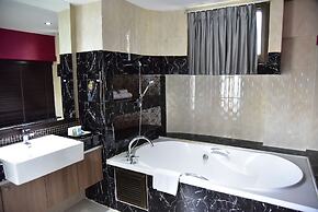 Grand Pink Hotel Hat Yai